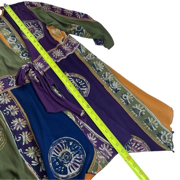 The Pyramid Collection Batik Kimono Topper - Picture 6 of 8